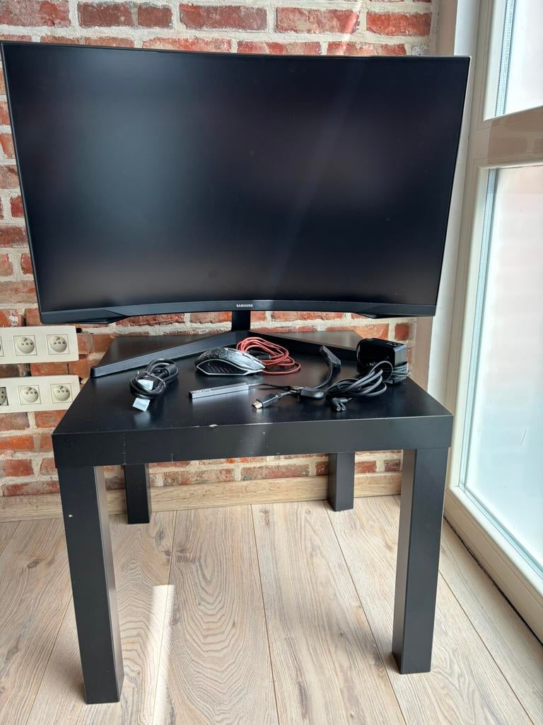 Samsung Odyssey G5 LS32CG502EU - 32" QHD Gaming Monitor, Computers en Software, Monitoren, Hoofdtelefoonaansluiting, 32 inch, VA