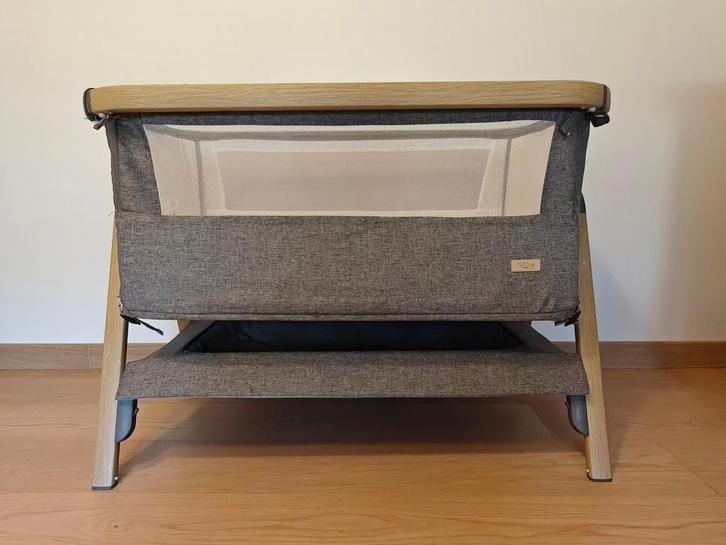 Lit berceau Co-sleeper Tutti Bambini Cozee Chêne Charbon, Enfants & Bébés, Berceaux & Lits, Utilisé, Lit, Enlèvement