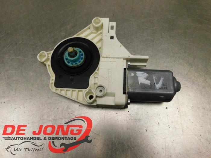 Moteur de vitre portière d'un Volkswagen Touareg, Autos : Pièces & Accessoires, Carrosserie & Tôlerie, Volkswagen, Utilisé, 3 mois de garantie