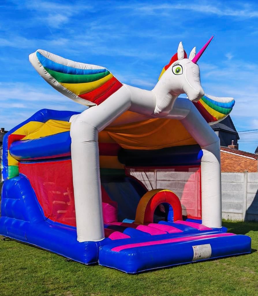 Location chateau gonflable 100€/jour, Ophalen, Zo goed als nieuw