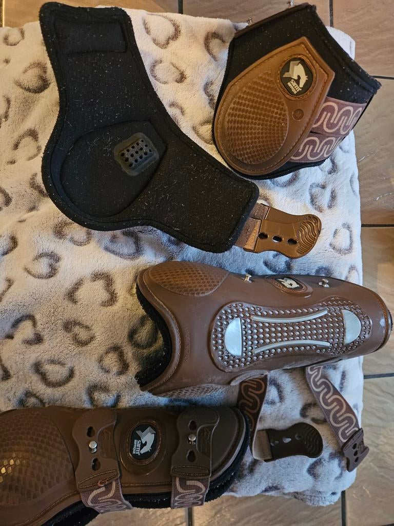 Beenbeschermers set, Dieren en Toebehoren, Ophalen