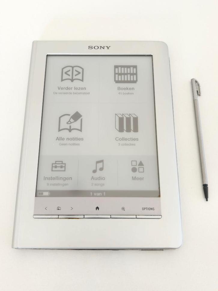 Sony Reader Touch Edition PRS-600 Red/Silver, Computers en Software, E-readers, Gebruikt, Touchscreen, Ophalen