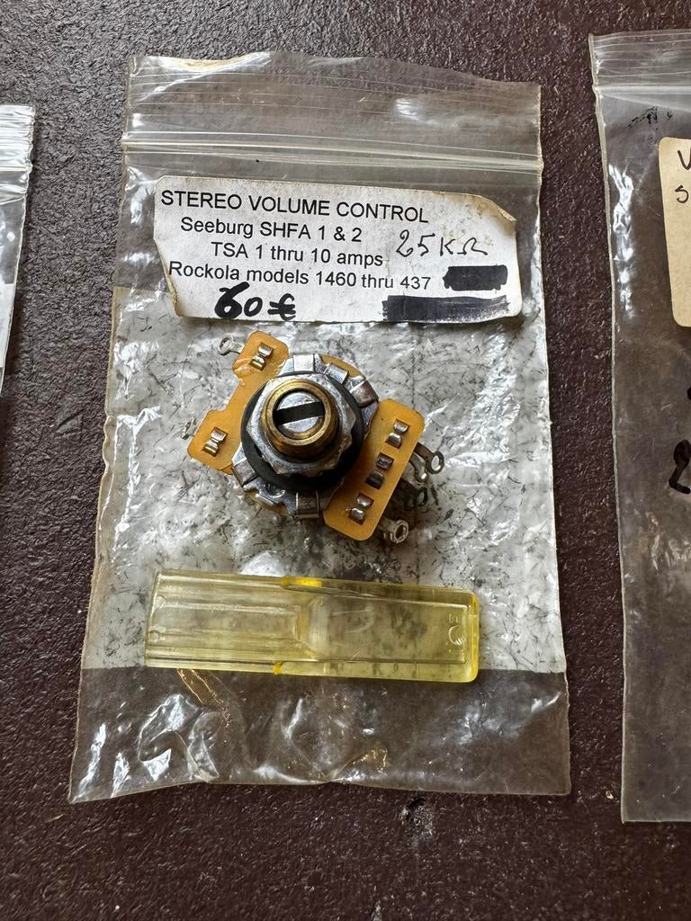 Jukebox volume knoppen ( new old stock), Collections, Machines | Jukebox, Enlèvement ou Envoi, Neuf, Seeburg