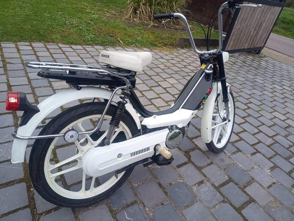 Honda Camino funny, Fietsen en Brommers, Brommers | Honda, Ophalen