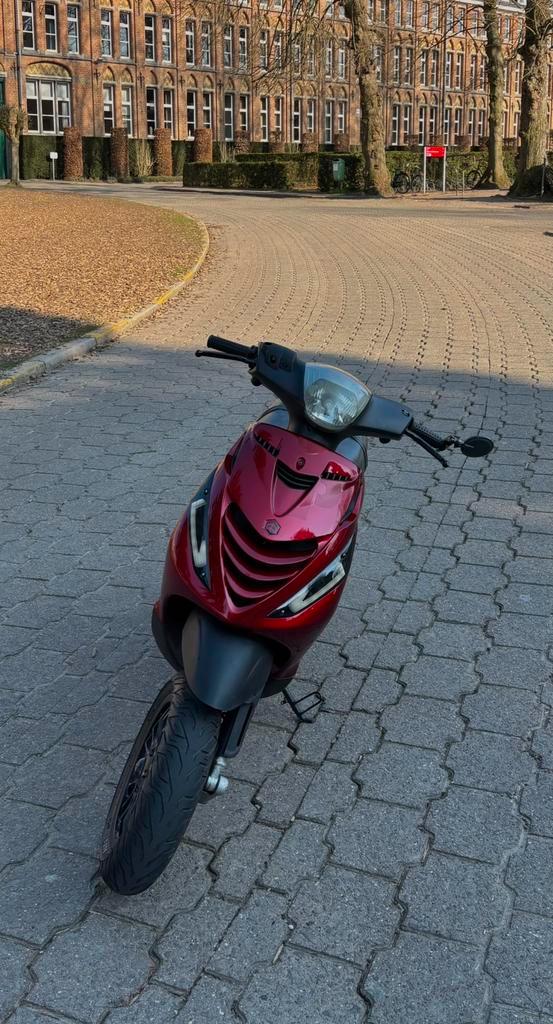 Zip 2t b klasse 50cc (WAARDEPEILING!), Fietsen en Brommers, Scooters | Piaggio, Zo goed als nieuw, Zip, Klasse B (45 km/u), Tweetakt
