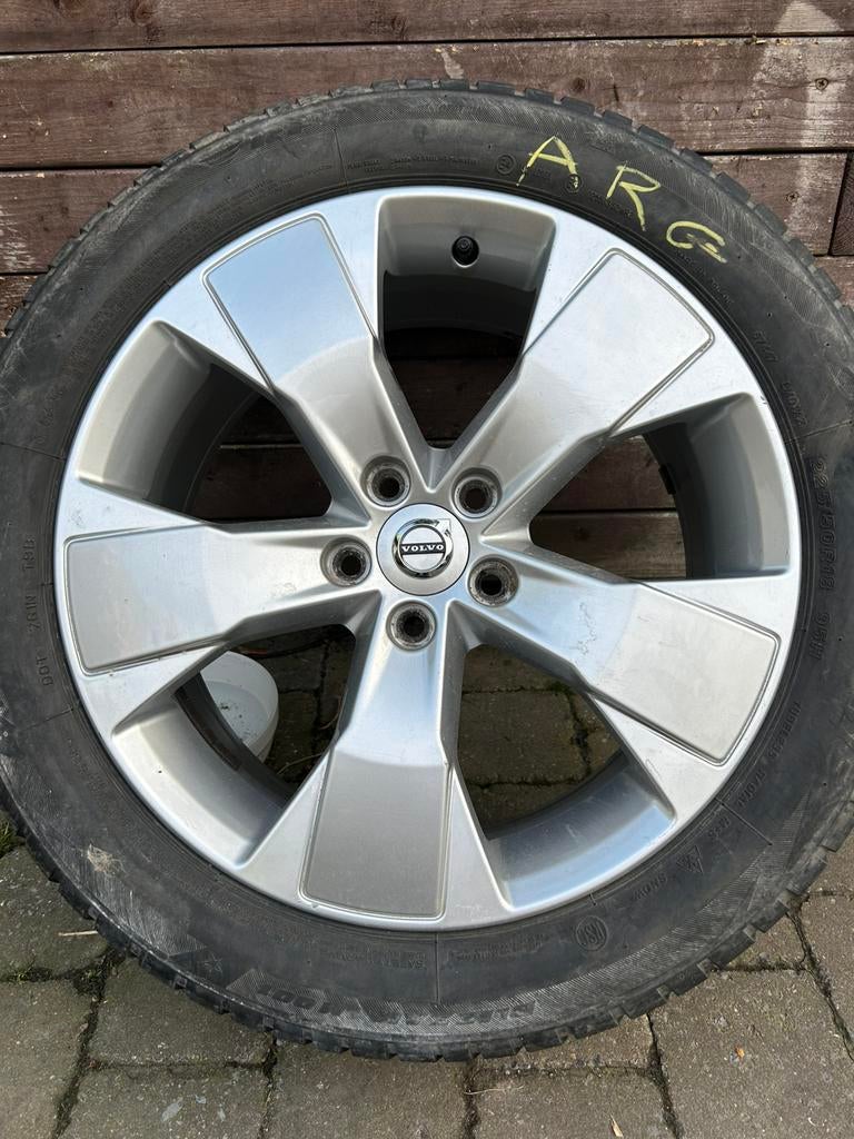 4 magnifique jantes alu d’origine Volvo en 18", Autos : Pièces & Accessoires, Pneus & Jantes, 4 Saisons, Véhicule de tourisme