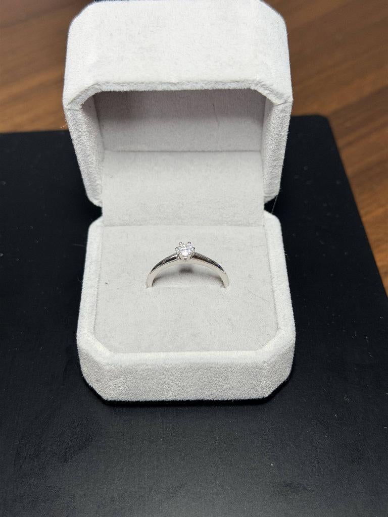 Bague Neuve Diamant Naturels 0,17 ct OR18K + Certificat, Bijoux, Sacs & Beauté, Bagues, Neuf, Plus petit que 17, Or, Enlèvement