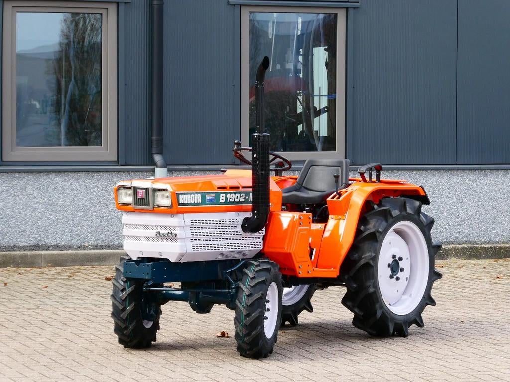 Kubota B1902 4wd / 392 Draaiuren / Superkruipversnelling, Zakelijke goederen, Landbouw | Tractoren, Overige merken, Gebruikt