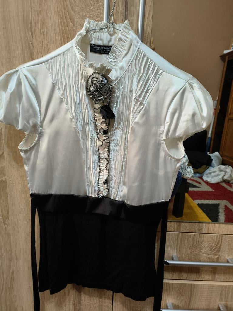 Belle blouse presque neuve, taille M, Kleding | Dames, Jasjes, Kostuums en Pakken