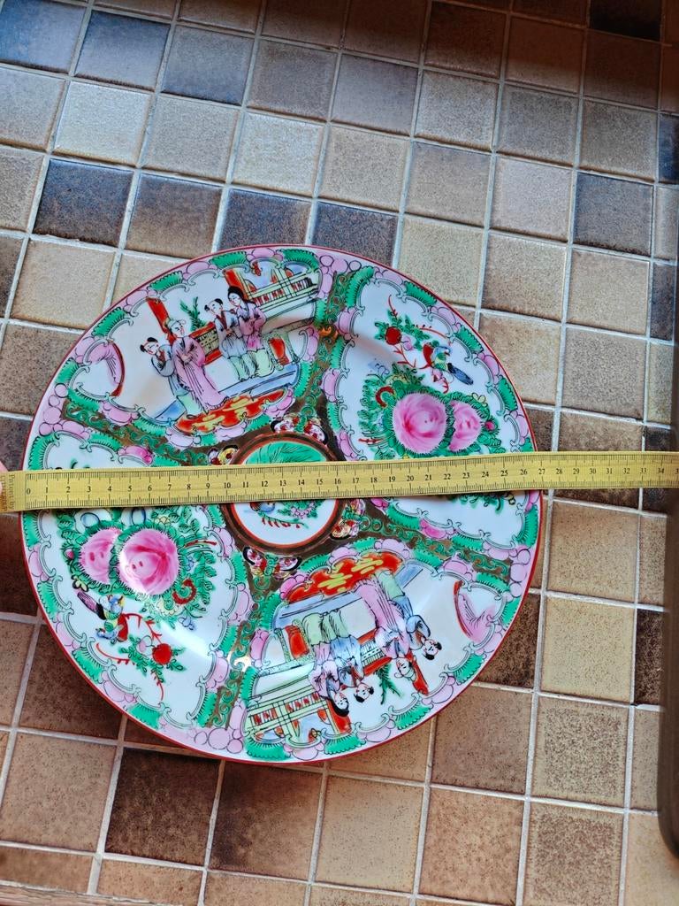 Assiette en porcelaine chinoise, Antiquités & Art, Enlèvement ou Envoi