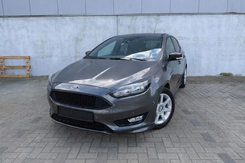 Ford Focus - ST- line - benzine, Auto's, Ford, 75 kW, Stof, 4 cilinders, Parkeerassistent
