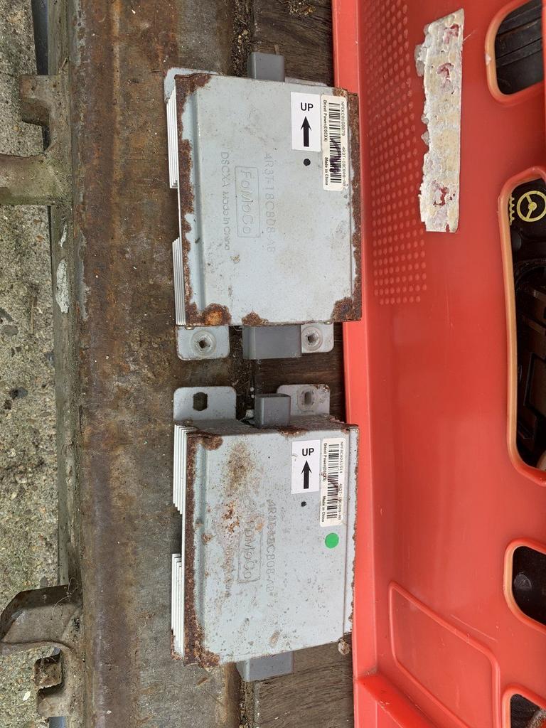Ford mustang 2005 radio versterker, Auto diversen, Autoradio's, Gebruikt, Ophalen of Verzenden