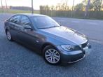 BMW Essence 318i , Euro 4 ,  122000km , Année 2006 , Gekeurd, Autos, Argent ou Gris, Achat, Noir, 5 portes