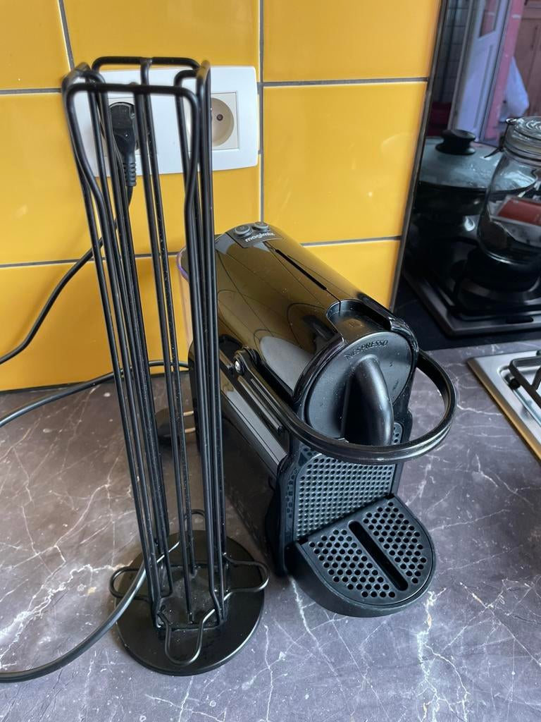 Nespresso koffiemachine + capsulehouder, Ophalen, Zo goed als nieuw, Nespresso