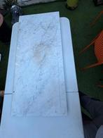 Ancien marbre blanc, Enlèvement