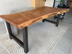Unieke massief houten boomstamtafel 210 cm met metalen poten, Ophalen, Gebruikt, 50 tot 75 cm, Eikenhout