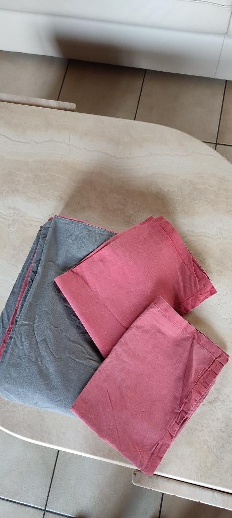 Housse de couette " Gris / rouge", Rouge, Enlèvement ou Envoi, Housse de couette, Utilisé