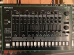 Roland TR-8 (Rhythm Performer), Musique & Instruments, Batteries électroniques, Enlèvement, Comme neuf, Roland