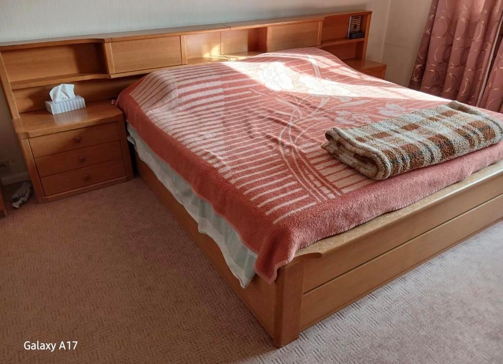 Gratis bed 180x200, Ophalen, Zo goed als nieuw