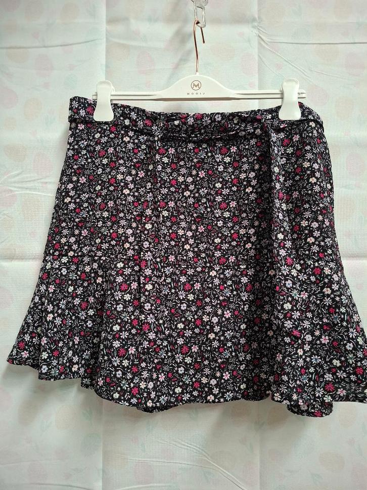 Holland House skort - Zwart bloemenprint, Kleding | Dames, Rokken, Zo goed als nieuw, Maat 42/44 (L), Zwart, Boven de knie, Verzenden