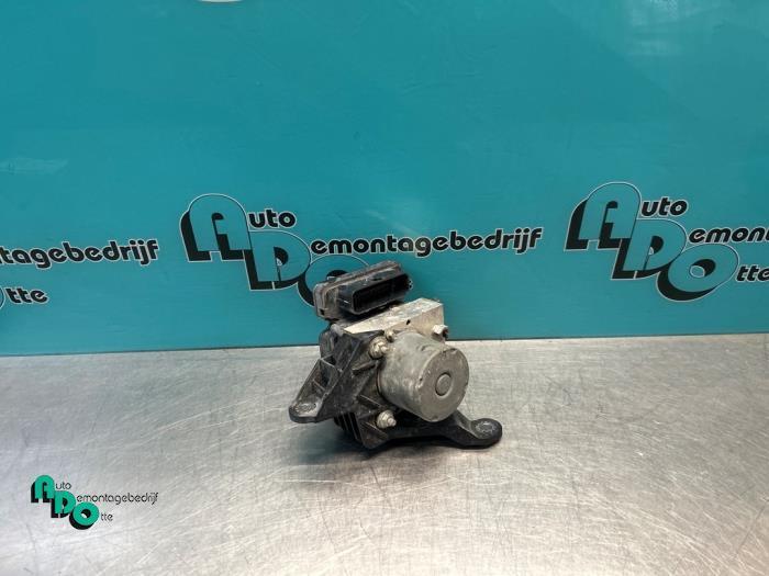Pompe ABS d'un Opel Karl (Karl 15-), Autos : Pièces & Accessoires, Électronique & Câbles, Opel, Utilisé, 3 mois de garantie, Enlèvement ou Envoi