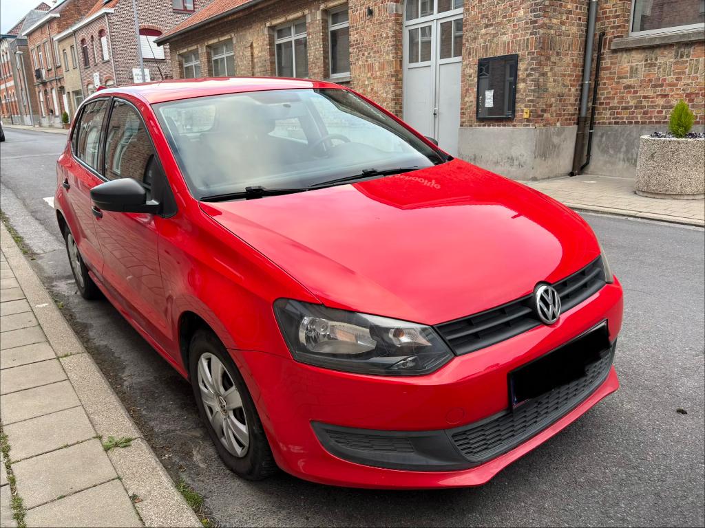 Volkswagen Polo 1.2 70 Trendline, Autos, Rouge, Euro 5, Achat, Noir