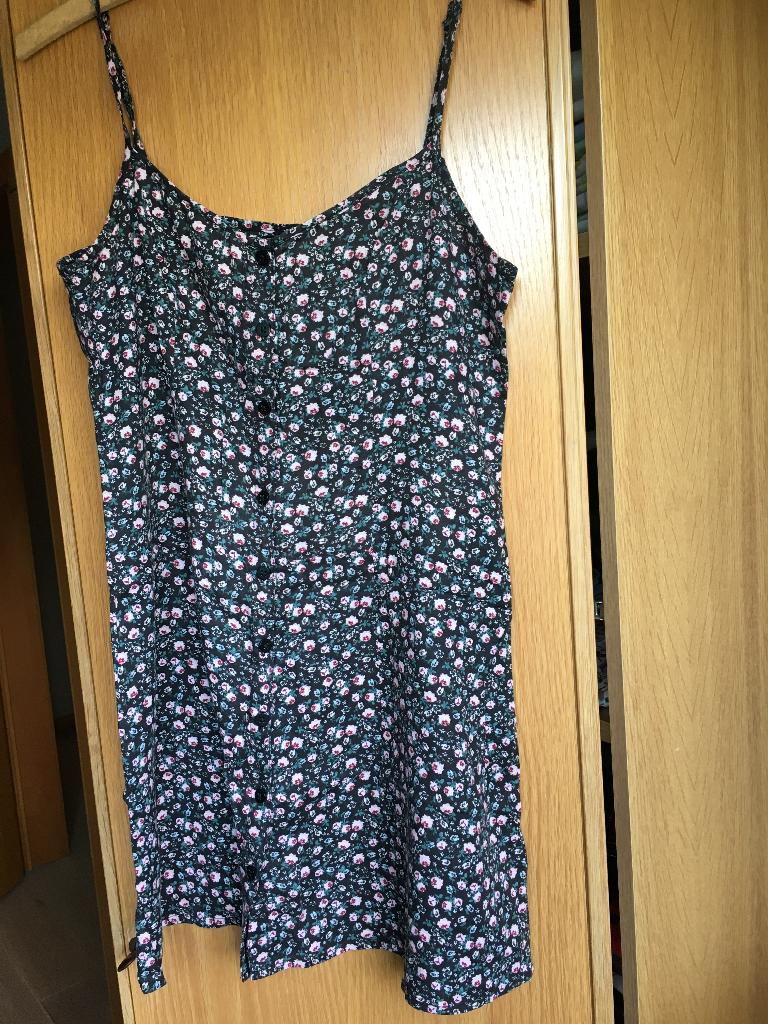 Kleedje H&M maat 40, Divided, Ophalen of Verzenden, Zo goed als nieuw, Overige typen