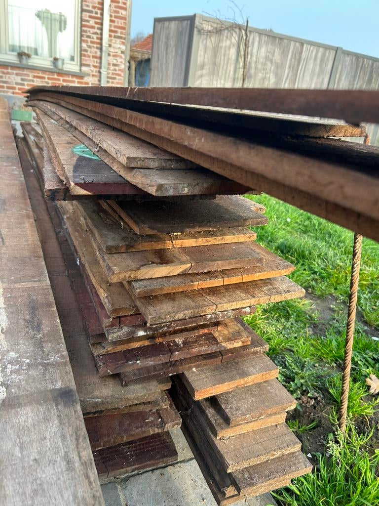 Rond 30 m2 ruw padouk planken 280€ideal voor dierenstal, Enlèvement, Comme neuf, Planches