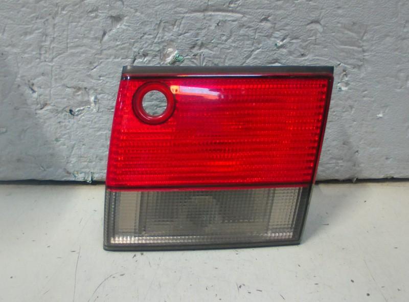 FEU ARRIÈRE DROIT INTERNE Saab 900 II Coupé, Autos : Pièces & Accessoires, Éclairage, Saab, Utilisé