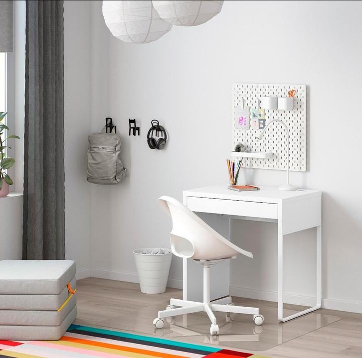 Ikea bureau + kastje met lades + bureaulamp, Huis en Inrichting, Bureaus, Zo goed als nieuw, Bureau, Ophalen