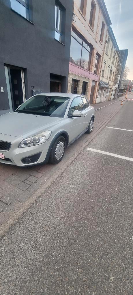 A vendre volvo c30 de 2010 prête à immatriculer, Autos, Volvo, Particulier, C30, ABS, Régulateur de distance, Airbags, Air conditionné