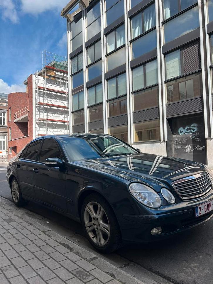 Mercedes E 220 cdi, Autos, Mercedes-Benz, Particulier, ABS, Boîte manuelle, Cuir, Enlèvement