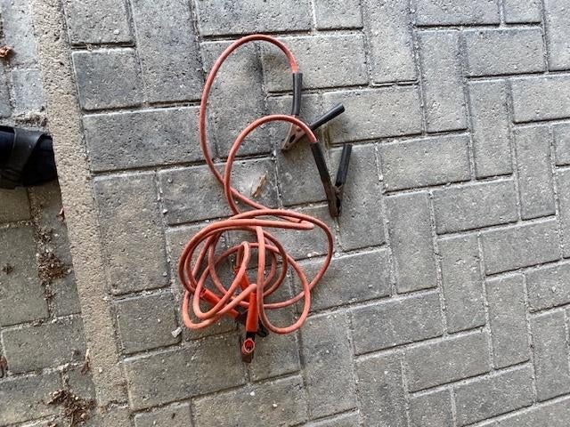 Startkabels, Ophalen, Gebruikt