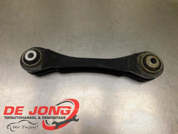 Bras de suspension arrière gauche d'un BMW 3-Serie, -, 3 mois de garantie, Utilisé, -