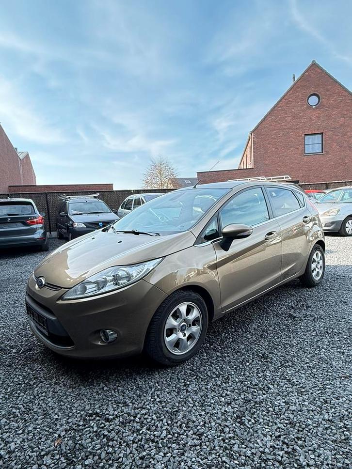 Ford Fiesta 2011., Autos, Ford, Entreprise, Achat, Fiësta, ABS, Airbags, Air conditionné, Bluetooth, Feux de virage, Ordinateur de bord