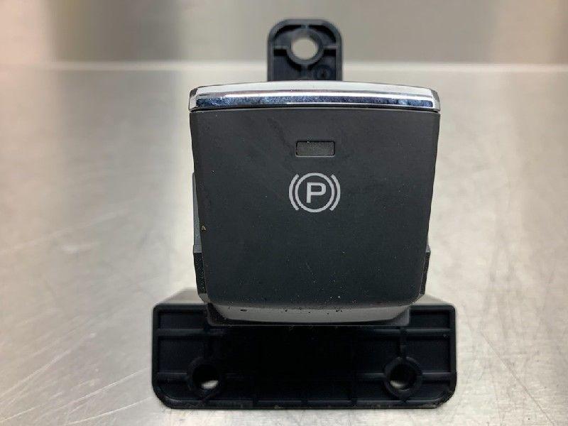 COMMUTATEUR FREIN A MAIN ELECTRIQUE Subaru XV (GT / GX), Utilisé, Subaru