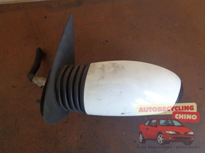 Buitenspiegel links van een Fiat Seicento, Auto-onderdelen, Spiegels, Gebruikt, -, -, Ophalen of Verzenden