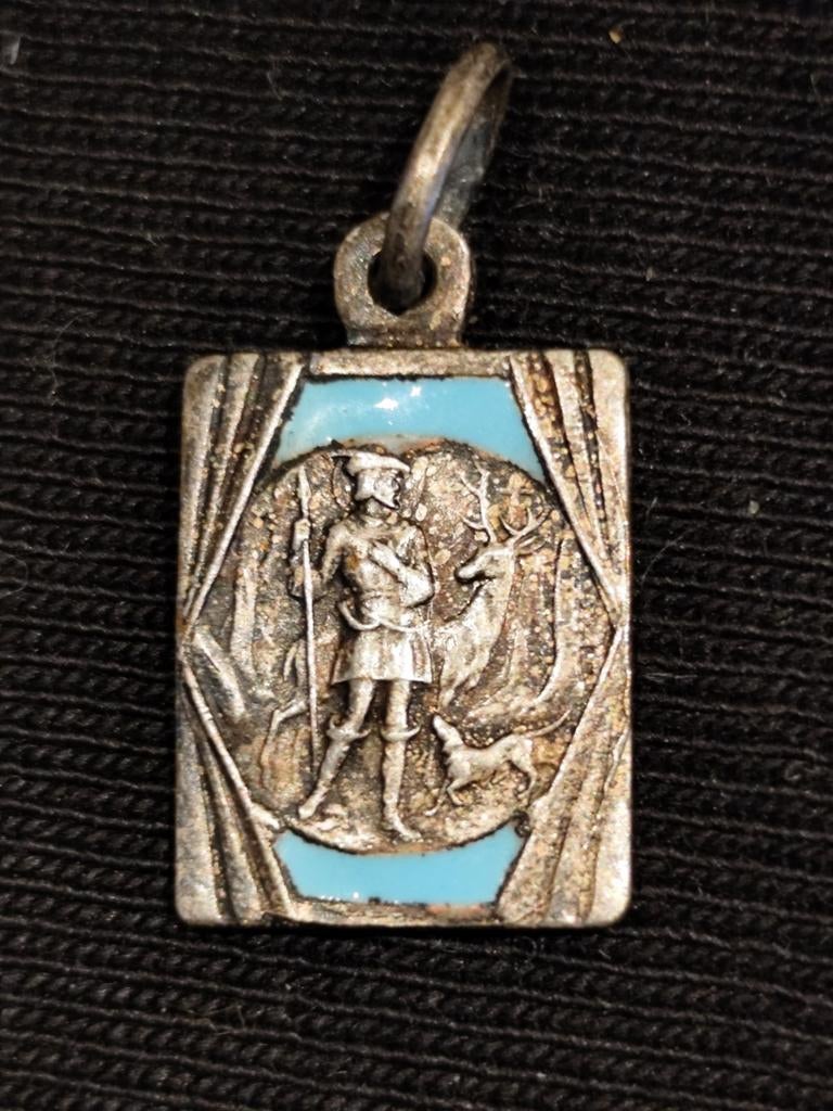 Oude medaille van Saint-Hubert — Enamel Champlevé —, Handtassen en Accessoires, Kettinghangers, Zilver, Blauw, Ophalen of Verzenden