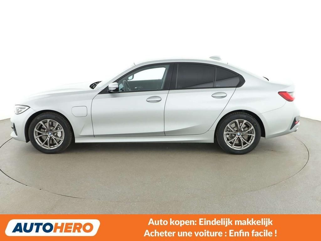 BMW 3 Serie 330 330e Sport Line (bj 2020, automaat), Auto's, Automaat, Achterwielaandrijving, Euro 6, https://public.car-pass.be/vhr/e11b78bb-6726-49df-8826-8f608d8ade22