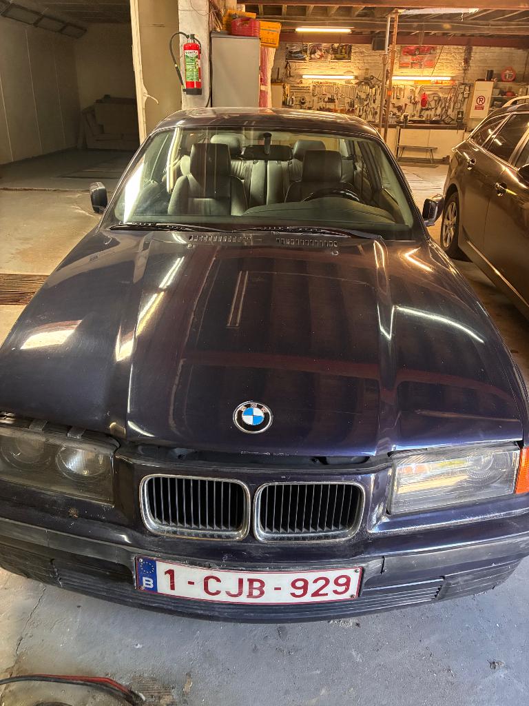 Oldtimer BMW 813 Jaar: 1994, Auto's, Oldtimers, Voorwielaandrijving, Zwart, Overige kleuren, 1796 cc