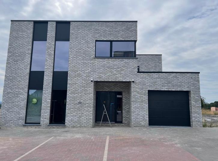 Nieuw modern huis van 230m2 2024 (2 gevels) — Courcelles, Zakelijke goederen, Bedrijfs Onroerend goed, Kantoorruimte