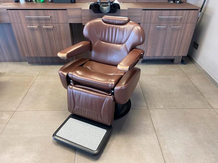 Takara Belmont "Barbierstoel", Huis en Inrichting, Fauteuils, Zo goed als nieuw, Ophalen