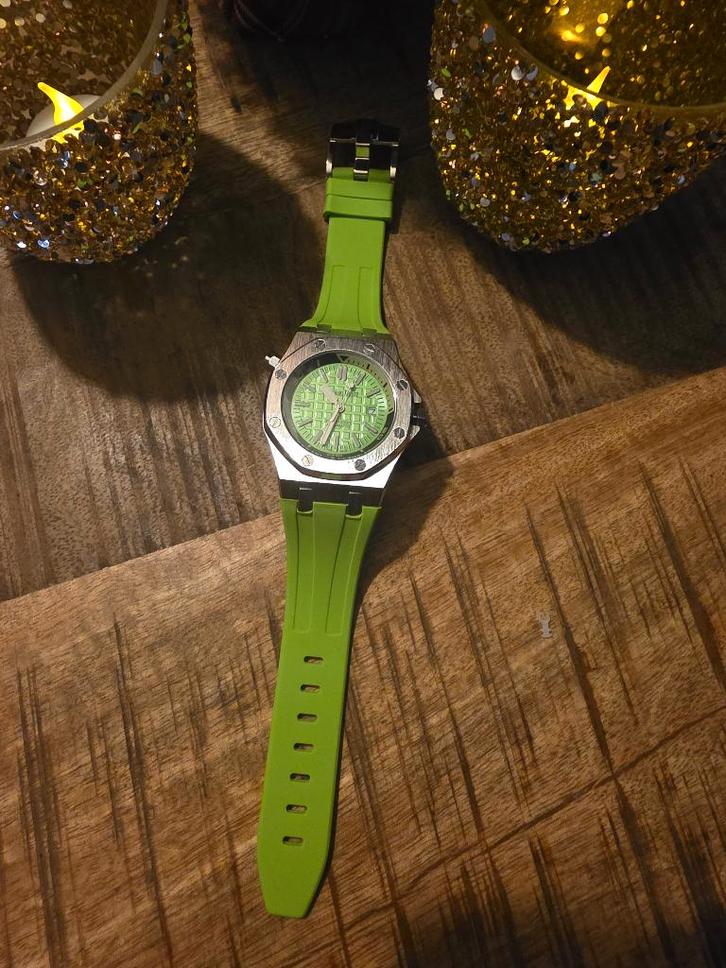 Luxe horloges, Bijoux, Sacs & Beauté, Montres | Hommes, Neuf, Montre-bracelet, Autres marques, Acier, Synthétique, Enlèvement ou Envoi