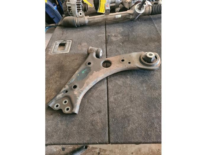 Draagarm links-voor van een Fiat Tipo, Ophalen of Verzenden, 3 maanden garantie, Gebruikt, Fiat