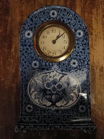 Horloge antique, Enlèvement