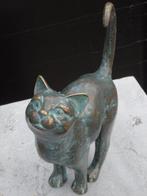 Bronzen beeld van een kat met een grote rug, Tuin en Terras, Ophalen, Nieuw, Overige materialen, Dierenbeeld