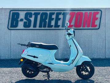 JOUW ZOMER, JOUW SCOOTER! GTS Bravo retro blue beschikbaar voor biedingen