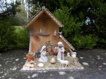 Crèche de Noël artisanale en bois F149