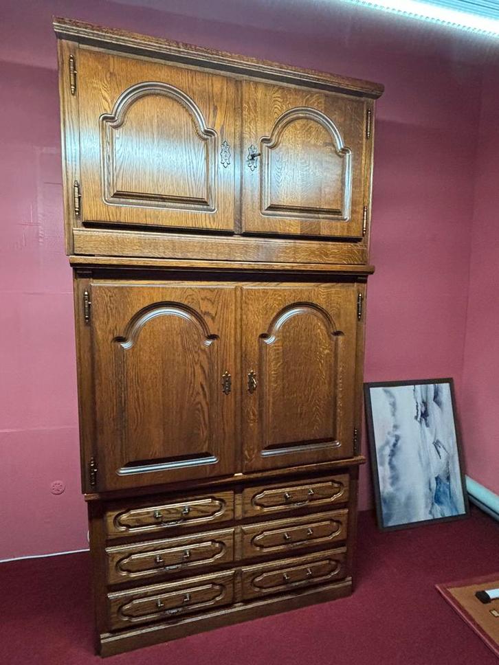 Eiken kast uit 3 delen (verkeerde volgorde op foto), Huis en Inrichting, Kasten | Wandmeubels, Zo goed als nieuw, Met lade(s)