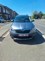 skoda roomster 1.6tdi . 2012, Auto's, Skoda, Euro 5, Monovolume, Zwart, Roomster